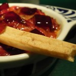 Pimientos rojos asados con gelatina de su jugo. Roast red peppers with peppers sauce jelly.